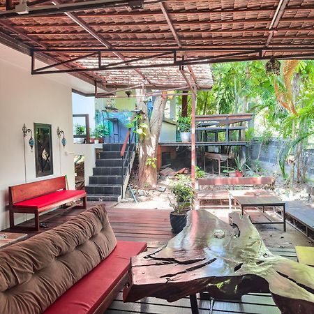 Jungle Vibes Hotel Тонгсала Екстериор снимка
